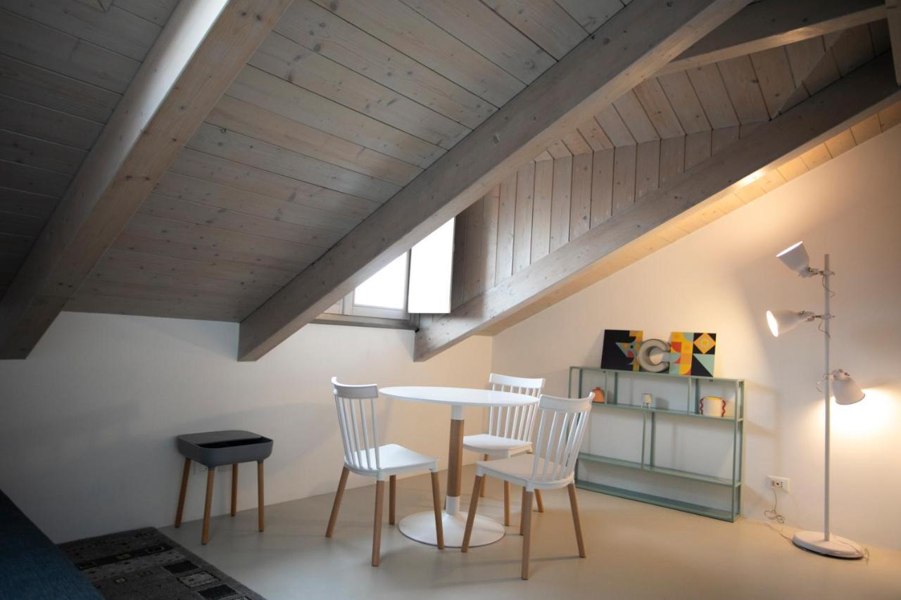 Cibrario Cit Apartment_Square トリノ エクステリア 写真