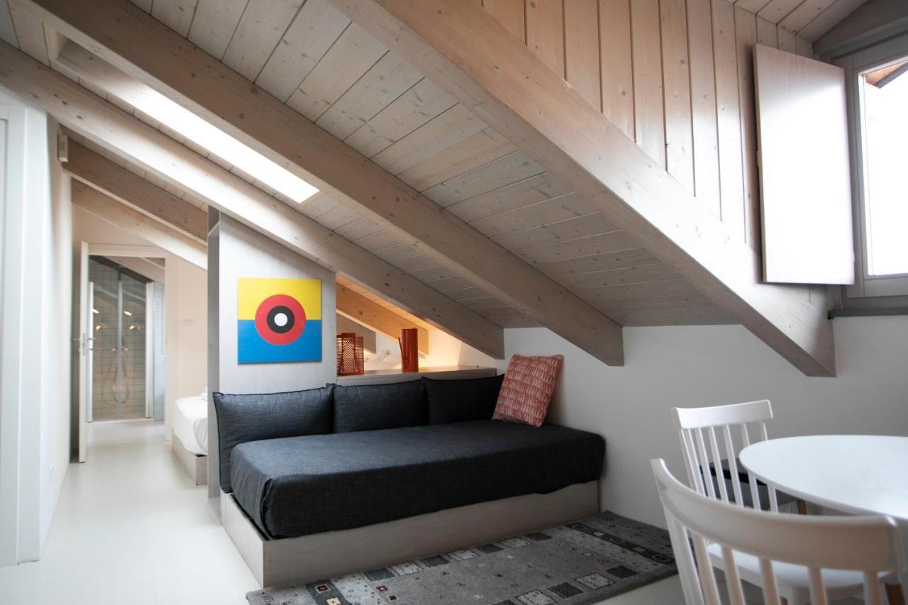 Cibrario Cit Apartment_Square トリノ エクステリア 写真