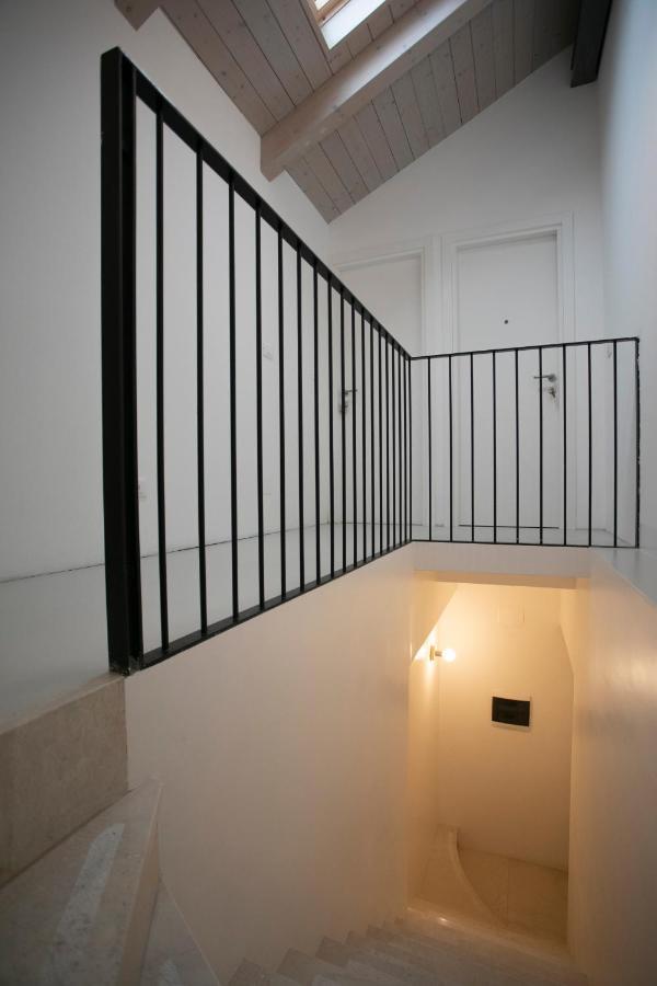 Cibrario Cit Apartment_Square トリノ エクステリア 写真